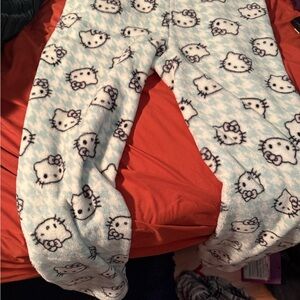 Forever 21 Houndstooth Hello Kitty PJ Bottoms. Large. Never worn.